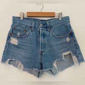 Levi Denim Shorts 26